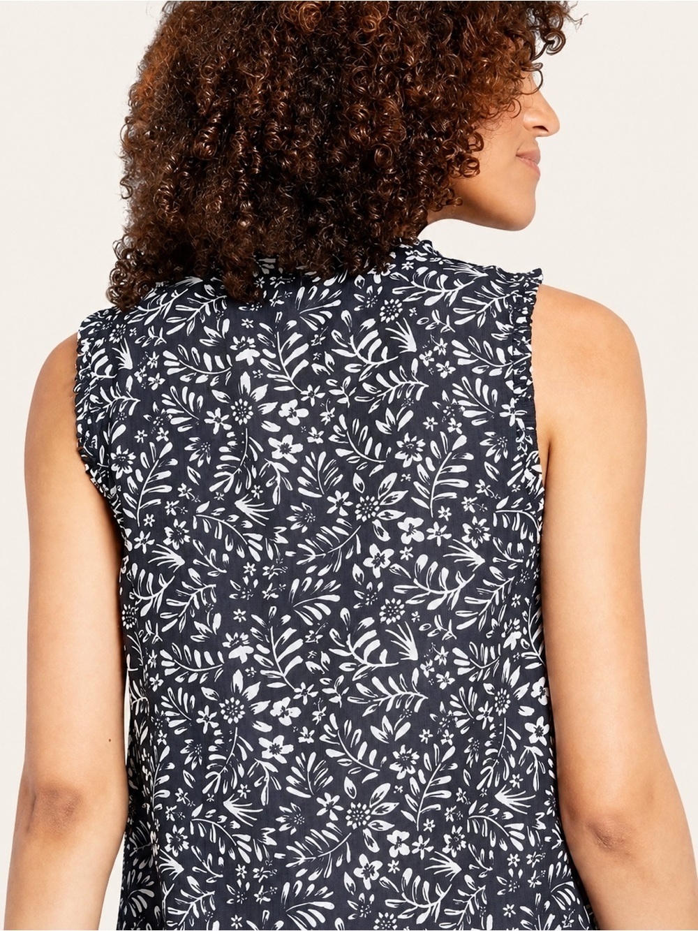ModCloth Floral Ruffle Blouse - Picture 5 of 13